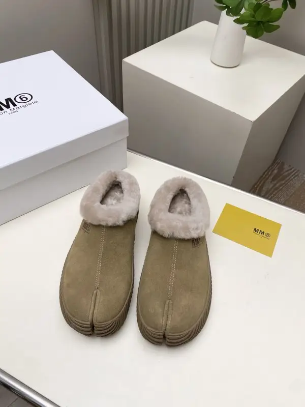 Maison Margiela MM6 — Ugg boots