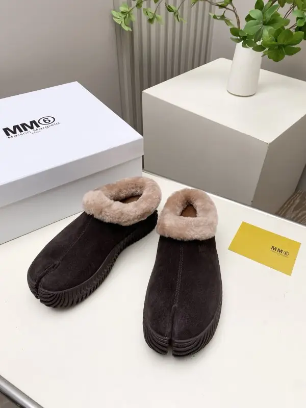 Maison Margiela MM6 Ugg boots — Photo 2