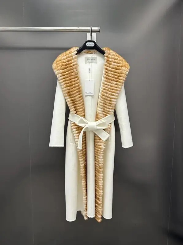 Max Mara — Двостороннє кашемірове пальто з коміром з кролячого хутра