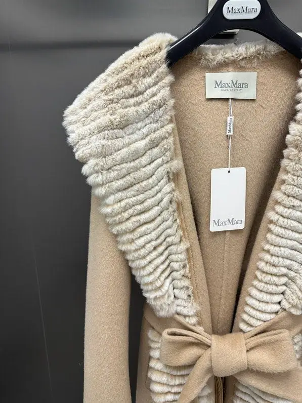 Max Mara Двостороннє кашемірове пальто з коміром з кролячого хутра — Фото 2