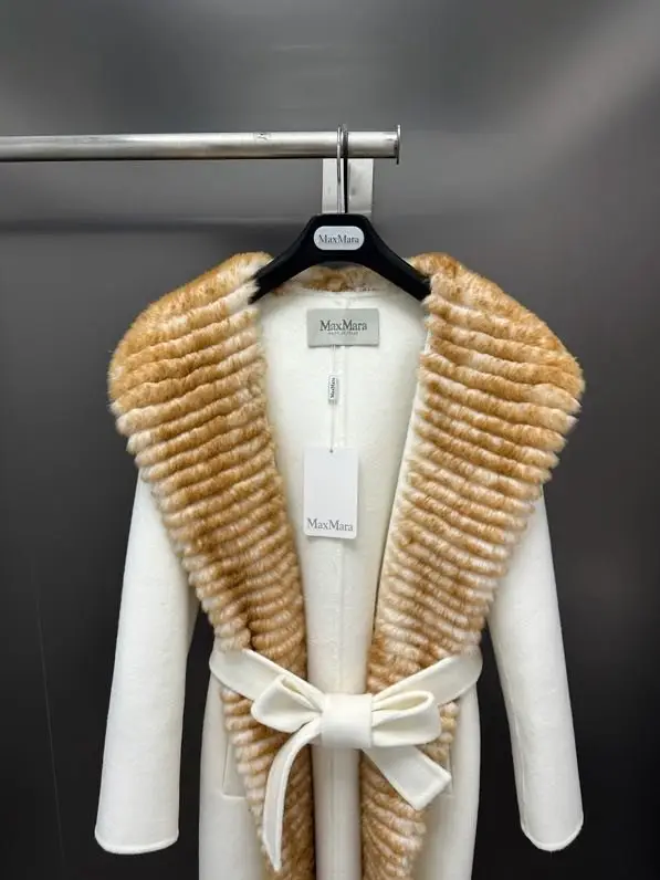 Max Mara Двостороннє кашемірове пальто з коміром з кролячого хутра — Фото 4