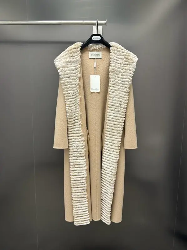 Max Mara Двостороннє кашемірове пальто з коміром з кролячого хутра — Фото 5