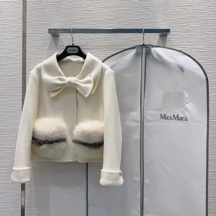 Max Mara — Двостороннє кашемірове пальто з хутром лисиці
