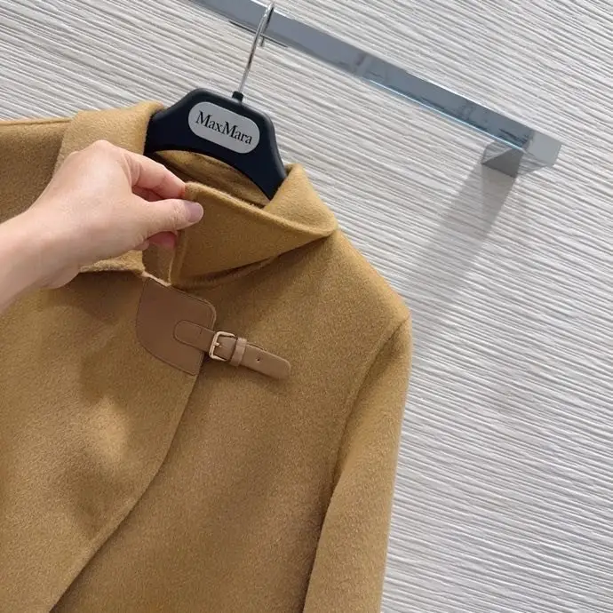 Max Mara Двостороннє кашемірове пальто з хутром лисиці — Фото 3