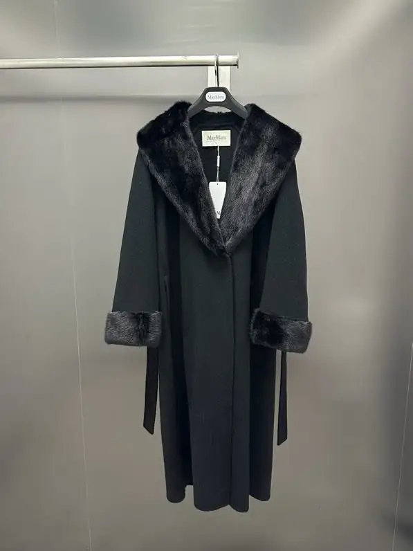 Max Mara — Bilateral cashmere coat from норковым fur