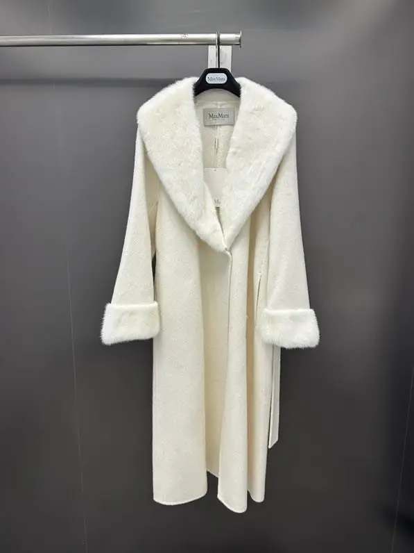 Max Mara — Bilateral cashmere coat from норковым fur
