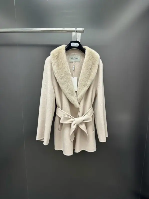 Max Mara — Двустороннее кашемировое пальто с норковым мехом