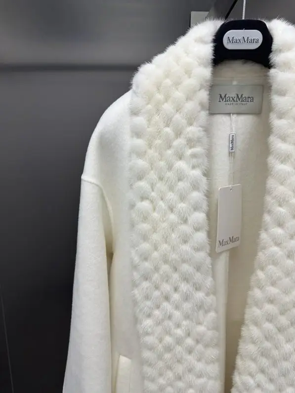 Max Mara Bilateral cashmere coat from норковым fur — Photo 2