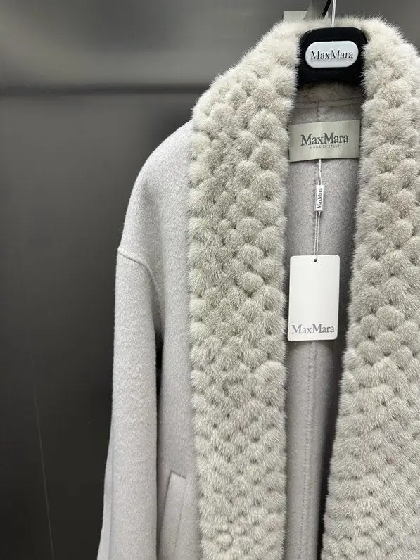 Max Mara Двостороннє кашемірове пальто з норковым хутром — Фото 2