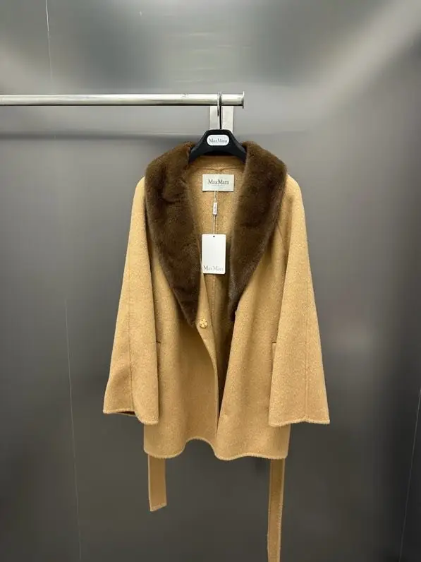 Max Mara Двустороннее кашемировое пальто с норковым мехом — Фото 4