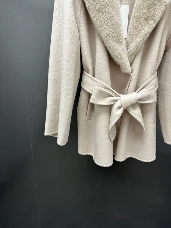 Max Mara Двустороннее кашемировое пальто с норковым мехом — Фото 4