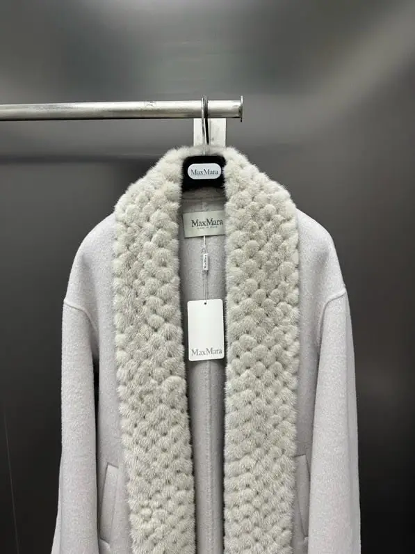 Max Mara Двостороннє кашемірове пальто з норковым хутром — Фото 4