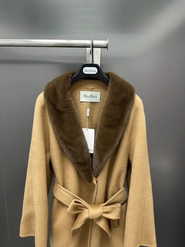 Max Mara Двустороннее кашемировое пальто с норковым мехом — Фото 5
