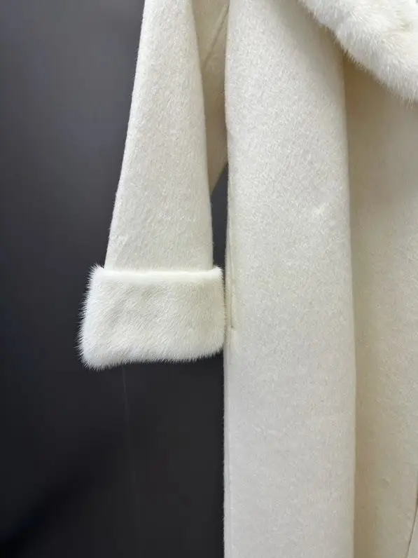 Max Mara Bilateral cashmere coat from норковым fur — Photo 5
