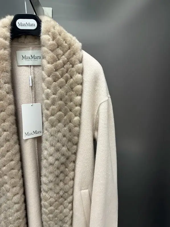 Max Mara Двустороннее кашемировое пальто с норковым мехом — Фото 5