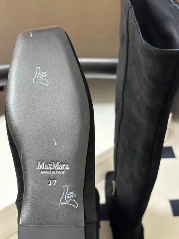 Max Mara Boots suede women's high — Photo 3