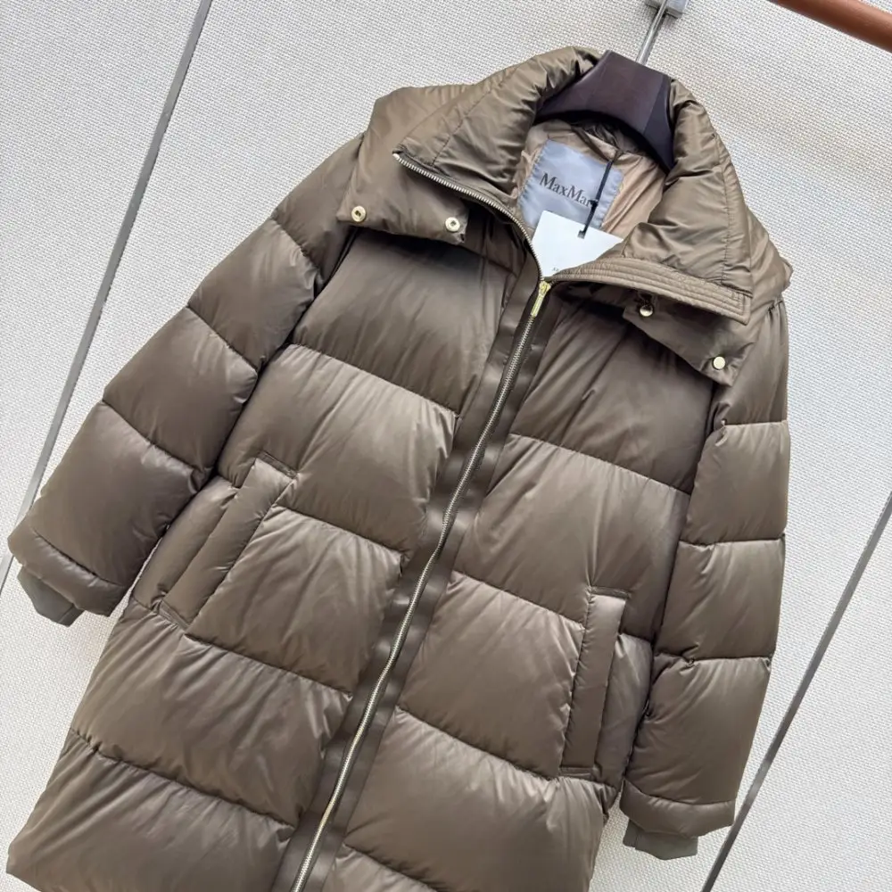 Max Mara Пуховая куртка средней длины с капюшоном — Фото 3
