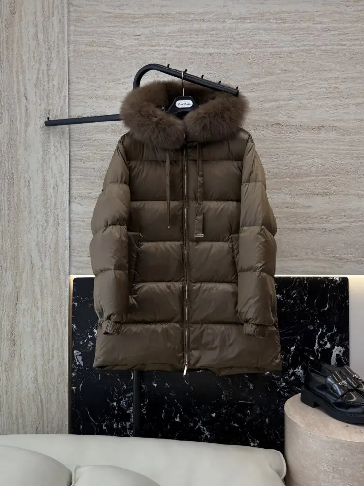 Max Mara — Куртка пуховик з коміром з лисячого хутра