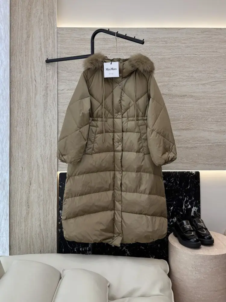 Max Mara — Куртка пуховик с воротником из лисьего меха