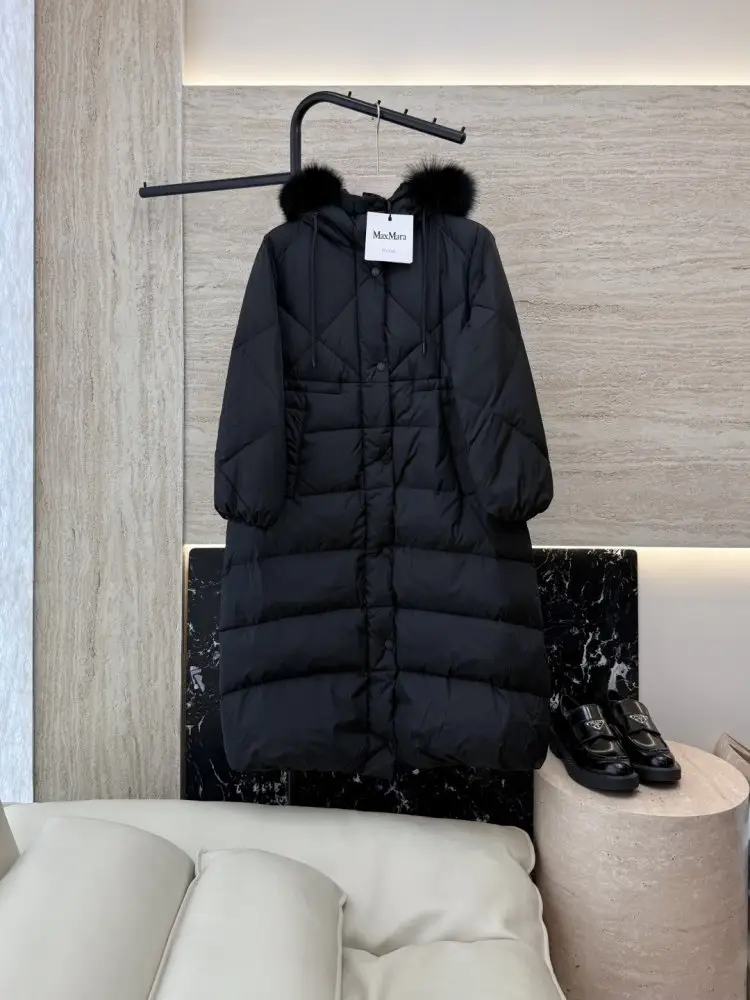 Max Mara — Куртка пуховик с воротником из лисьего меха