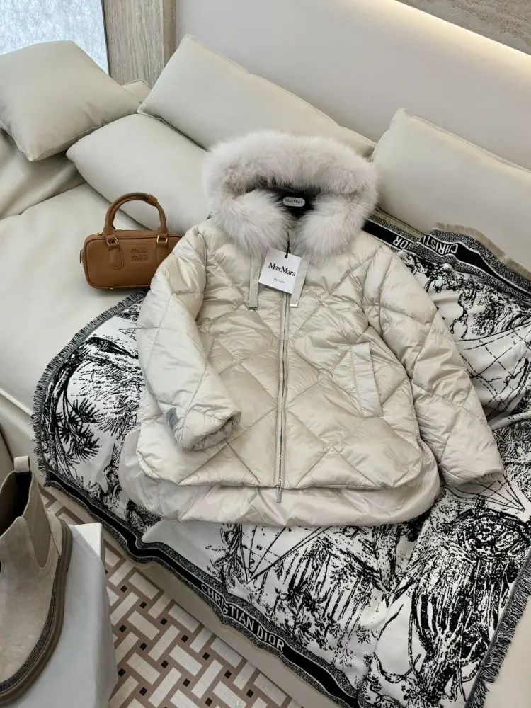 Max Mara — Куртка пуховик с воротником из лисьего меха