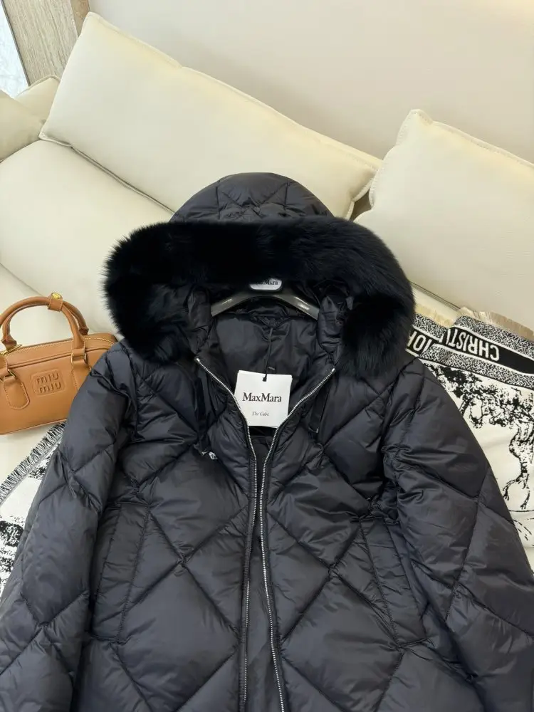 Max Mara Куртка пуховик з коміром з лисячого хутра — Фото 4
