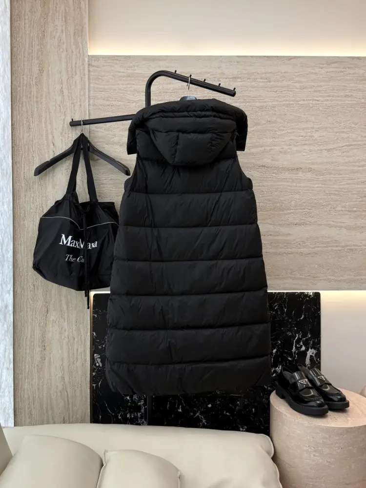 Max Mara Куртка пуховик без рукавів жіноча — Фото 2