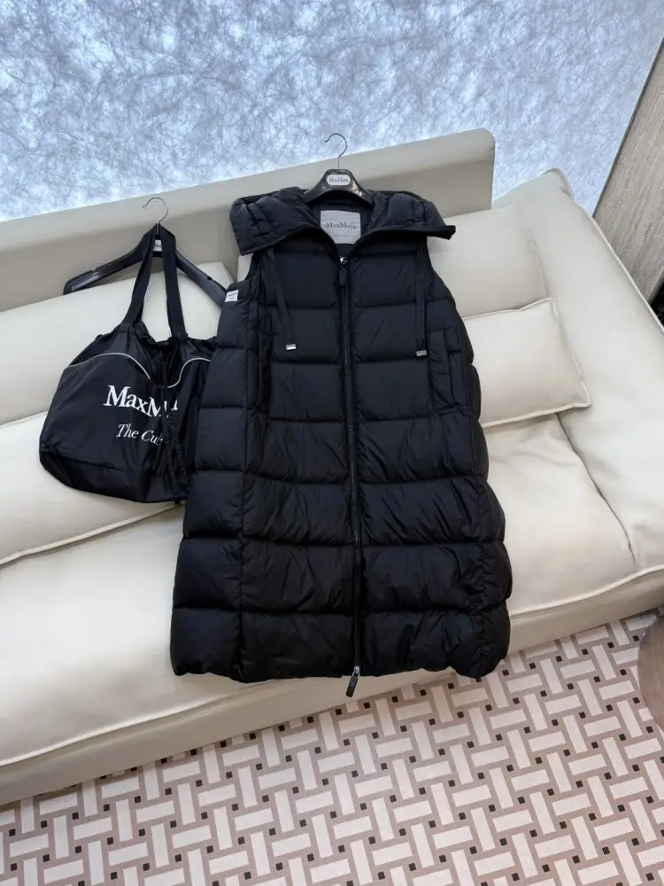 Max Mara Куртка пуховик без рукавів жіноча — Фото 3