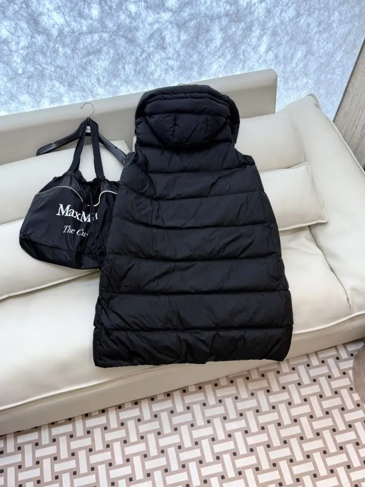 Max Mara Куртка пуховик без рукавів жіноча — Фото 5