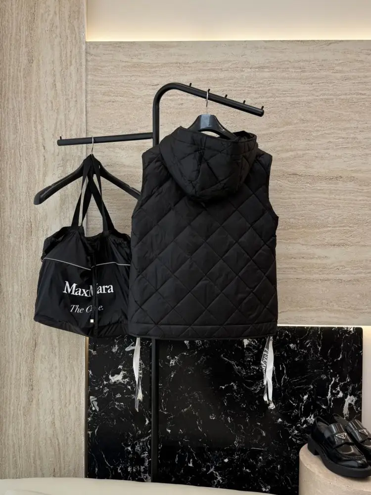 Max Mara Jacket Down jacket women's — Photo 2