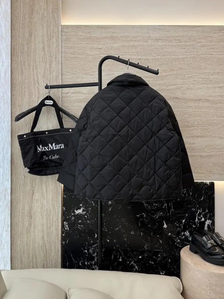 Max Mara Куртка пуховик жіноча — Фото 2
