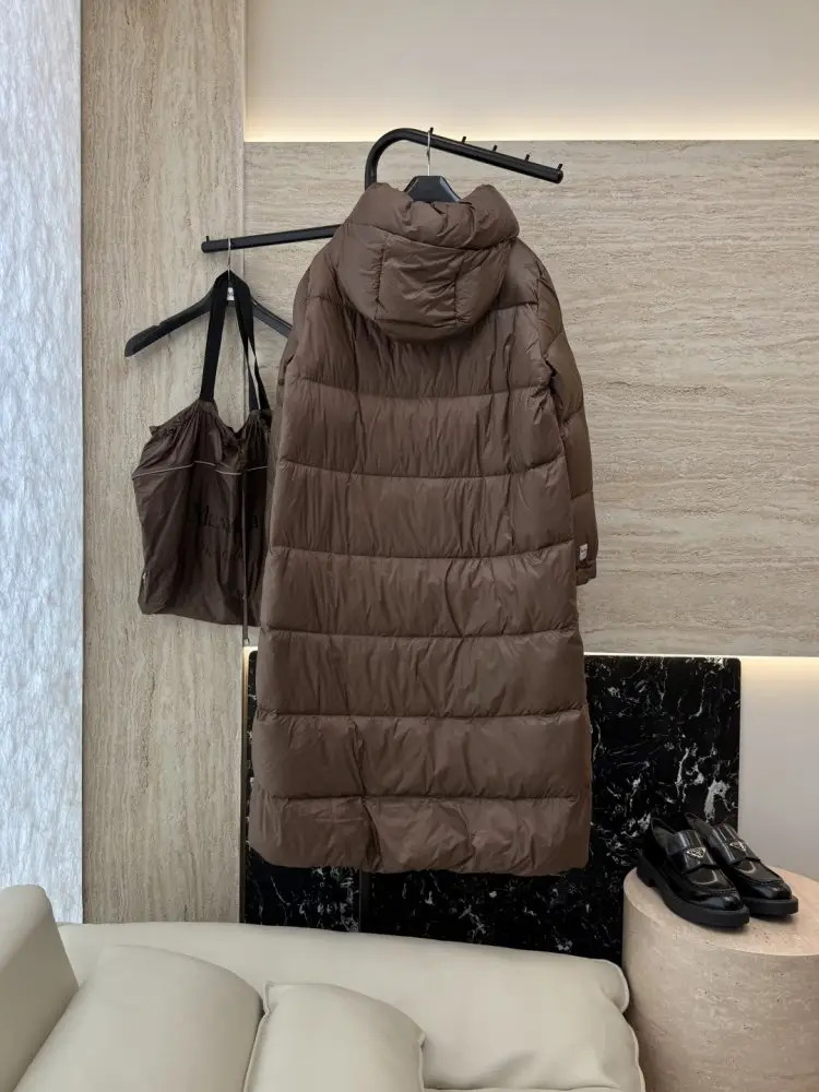 Max Mara Куртка пуховик женская — Фото 2