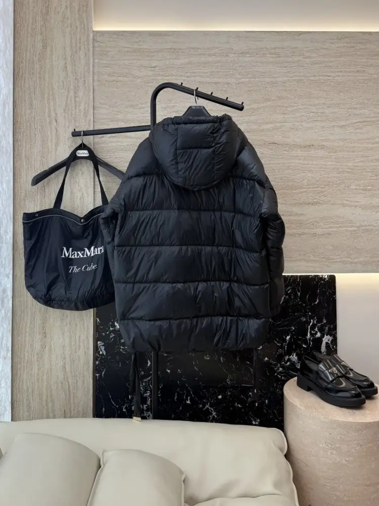 Max Mara Куртка пуховик жіноча — Фото 2