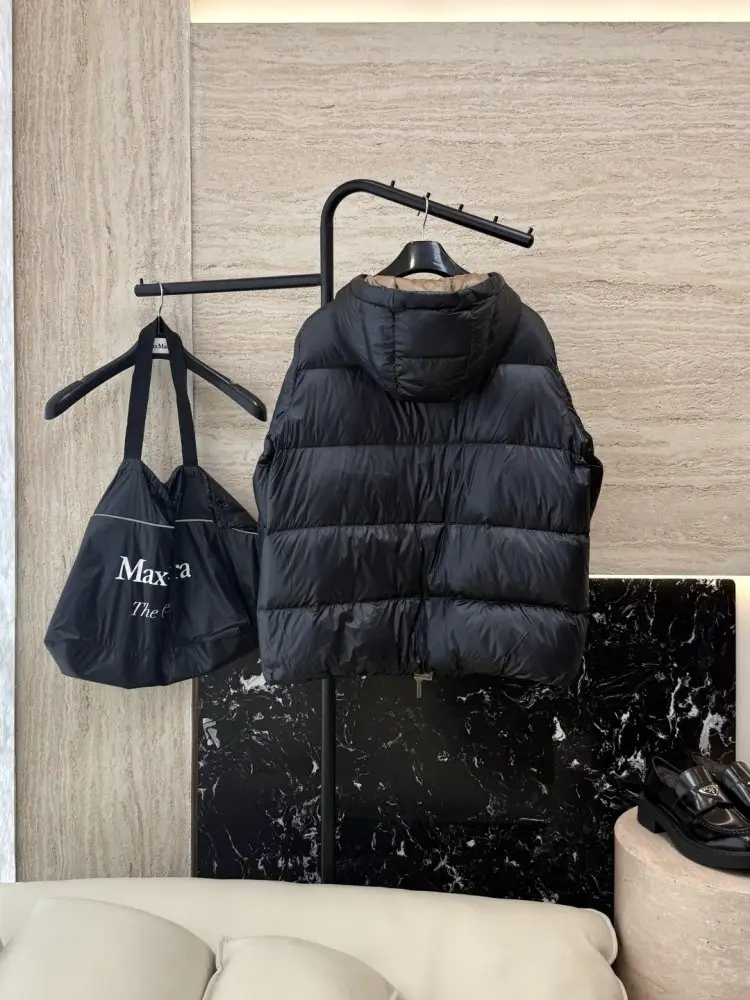 Max Mara Куртка пуховик жіноча — Фото 2