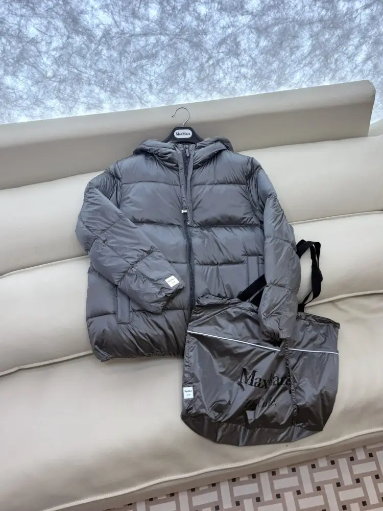 Max Mara Jacket Down jacket women's — Photo 3