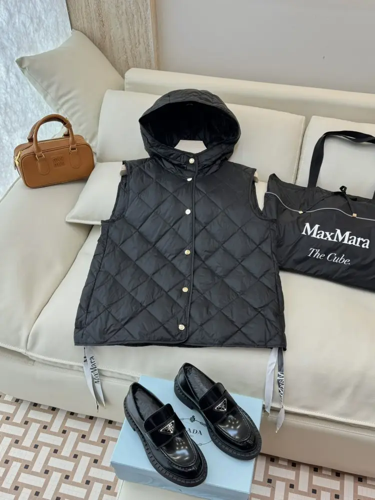 Max Mara Jacket Down jacket women's — Photo 3
