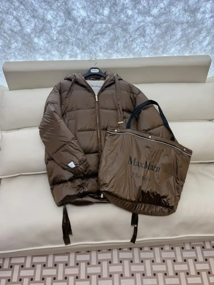 Max Mara Куртка пуховик женская — Фото 3