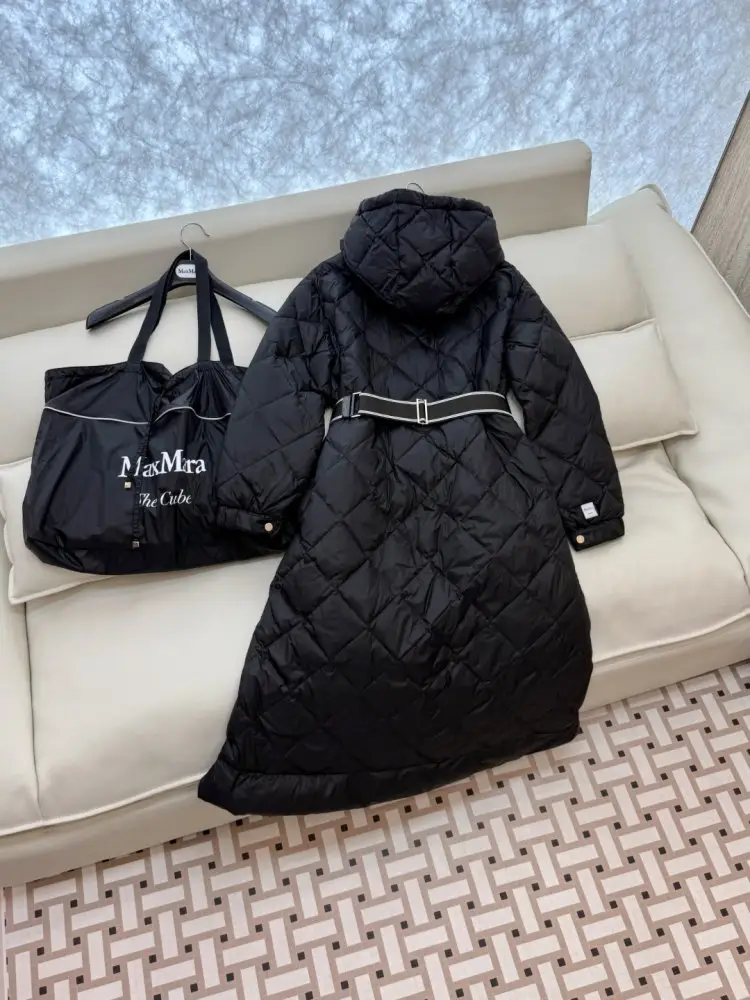 Max Mara Куртка пуховик женская — Фото 4
