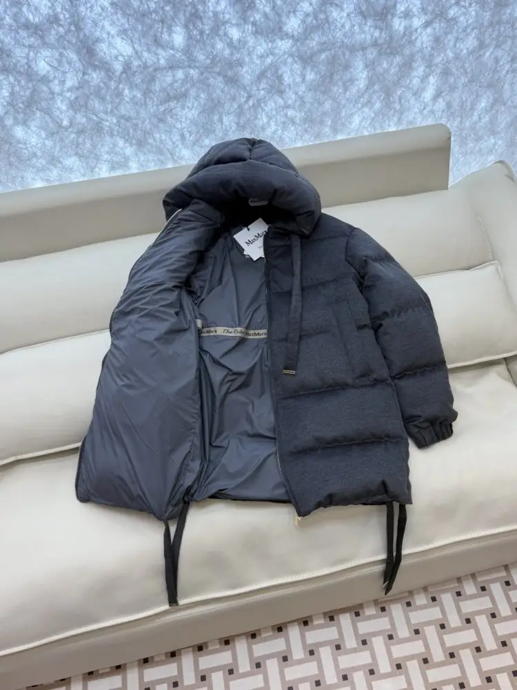 Max Mara Куртка пуховик женская — Фото 4