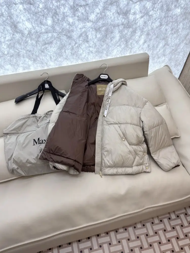 Max Mara Куртка пуховик женская — Фото 4