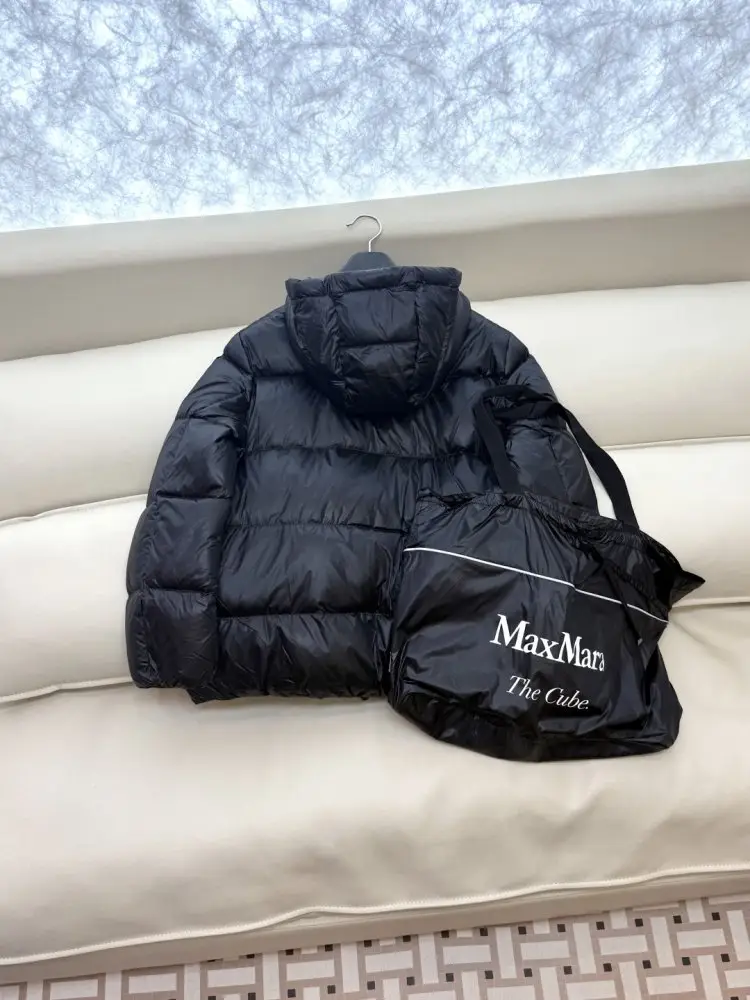 Max Mara Куртка пуховик жіноча — Фото 4