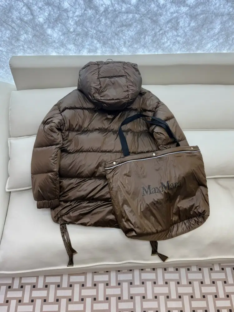 Max Mara Куртка пуховик женская — Фото 4