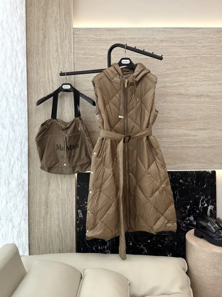 Max Mara Куртка без рукавів Max Diamond Pattern на пуху жіноча — Фото 1