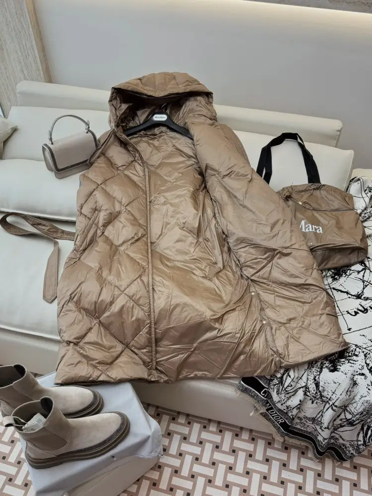 Max Mara Куртка без рукавів Max Diamond Pattern на пуху жіноча — Фото 5