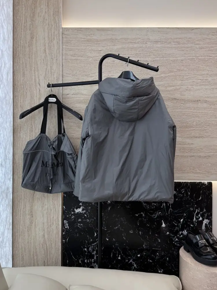 Max Mara Куртка женская из верблюжьей шерсти — Фото 2