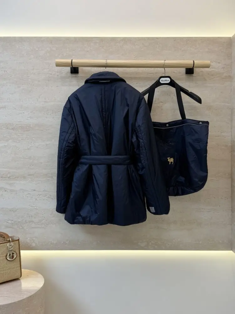 Max Mara Куртка жіноча — Фото 2