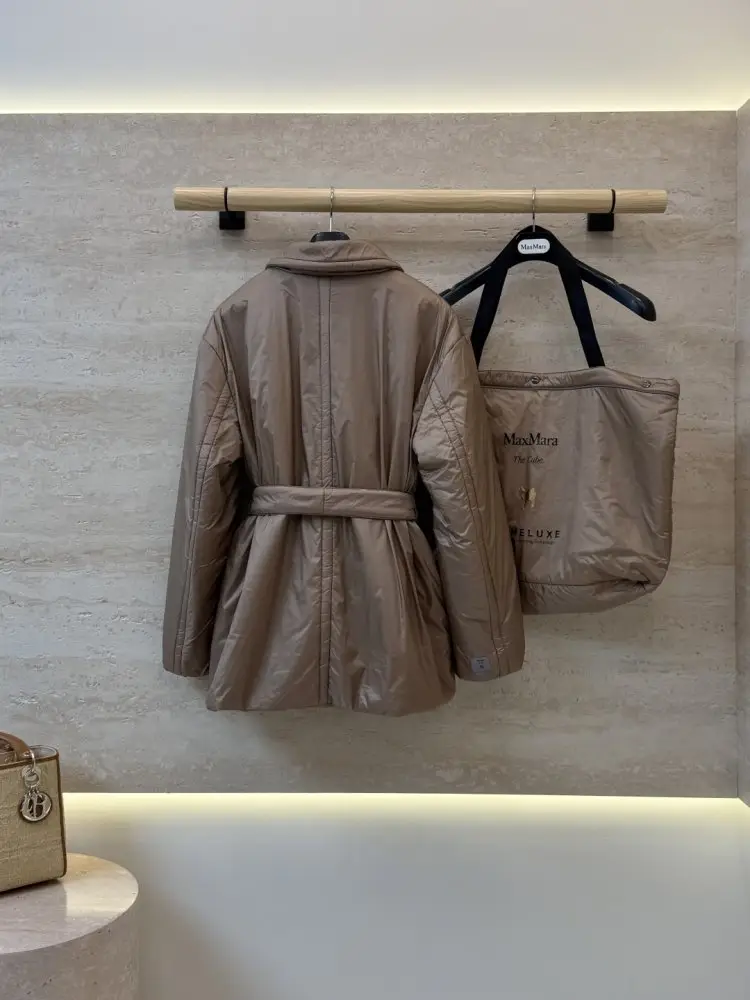 Max Mara Куртка женская — Фото 2