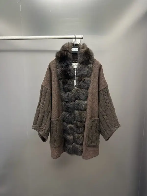 Max Mara — В'язана вовняна куртка з лисячим хутром