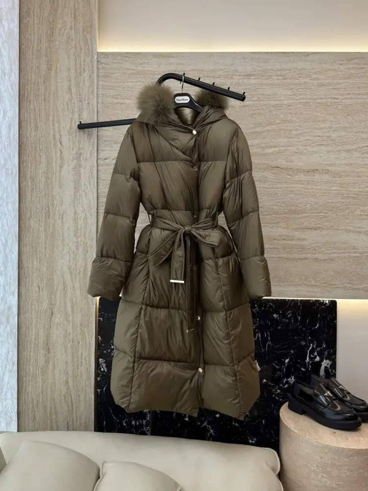 Max Mara — Довга куртка пуховик з коміром з лисячого хутра