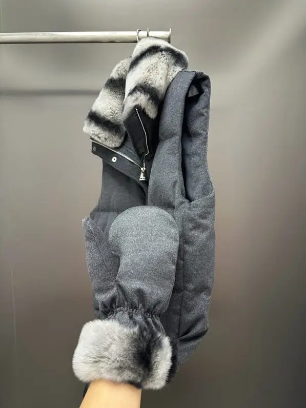 Max Mara Жилетка з відстібається коміром з хутра кролика — Фото 4